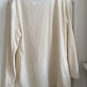 XL Dudley Stephens off-white Cobble Hill turtleneck.